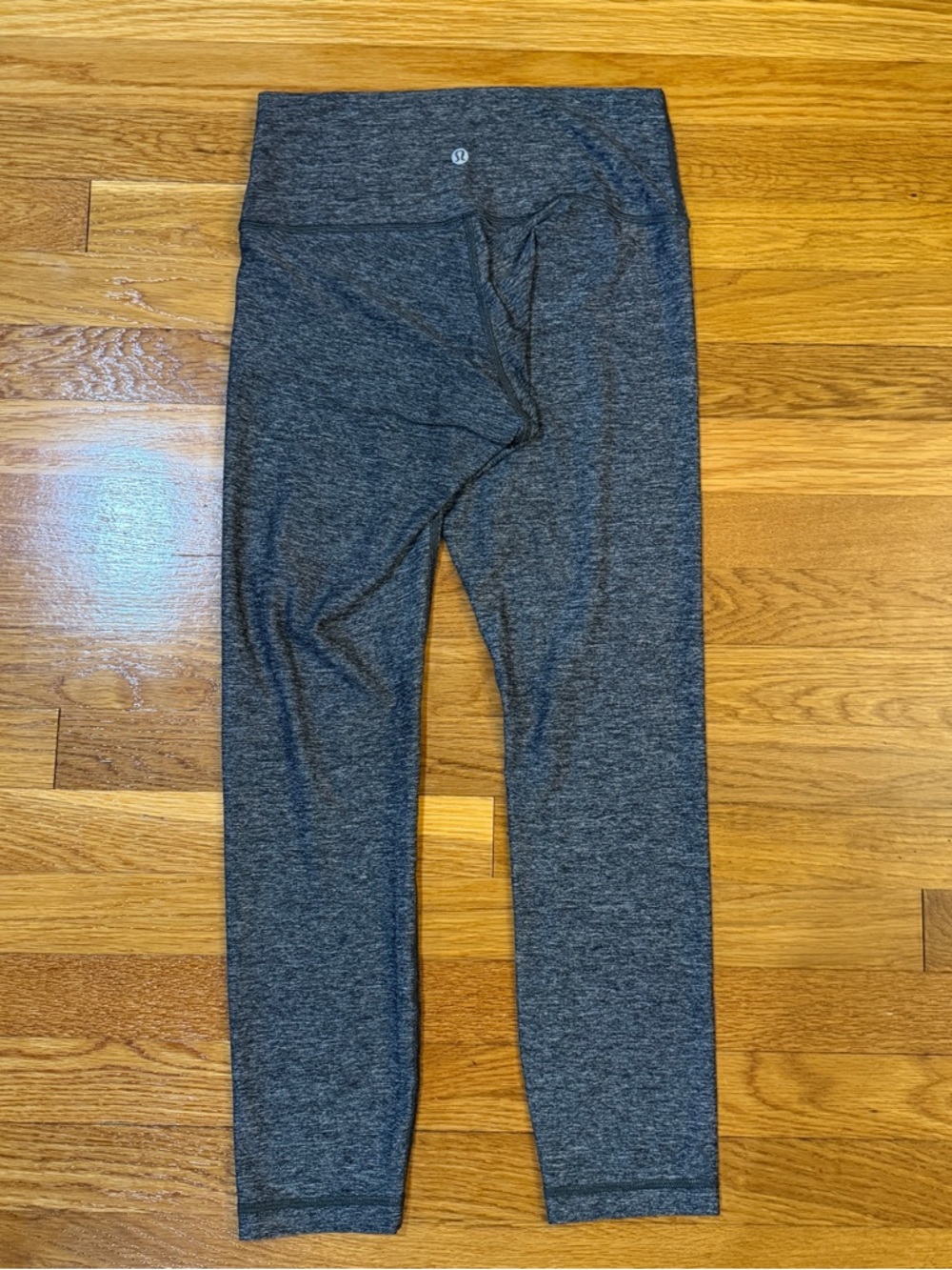 Lululemon High Times Pant 7/8 in the color Heathered Black/Gray - Size 6 - Picture 6 of 7